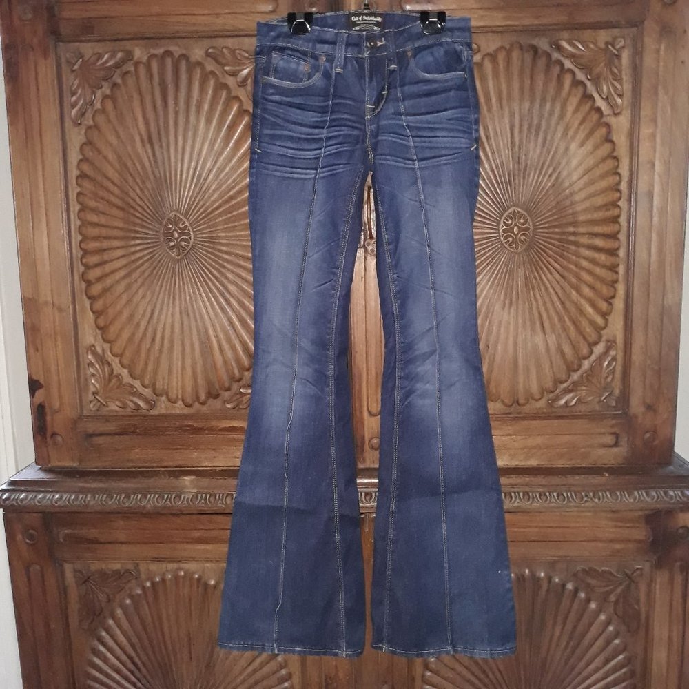 Cult of Individuality Leisure Flare Jean